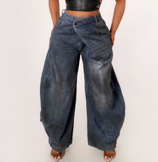 CROSSOVER barrel jeans