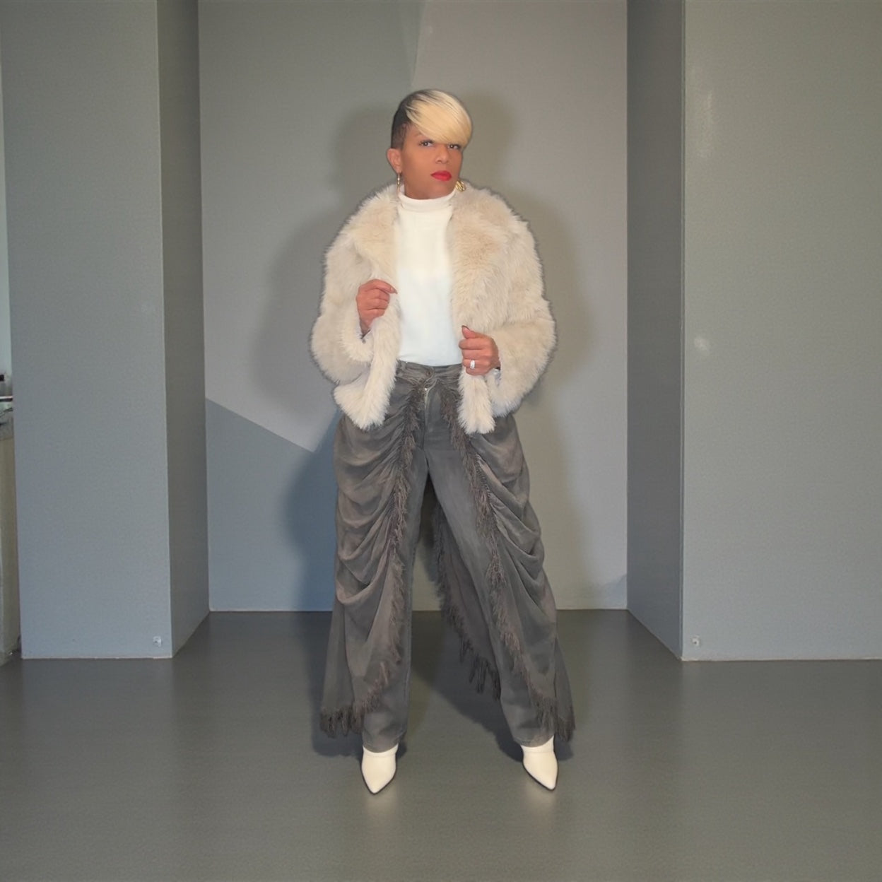 VICTORIAN Skirted jeans